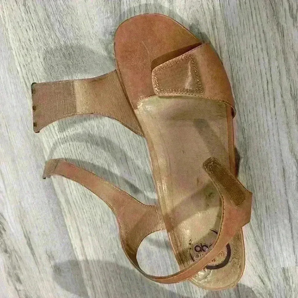 Abeo Biosystem Ruby Leather Sandals Hook Loop Strap 2” Block Heel Shoes Size 9 N - Picture 6 of 8